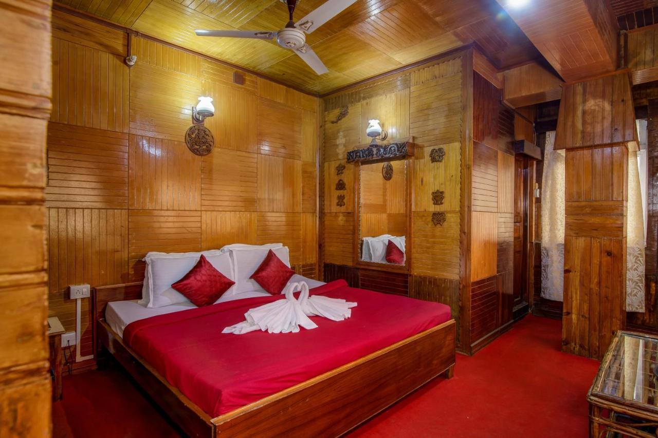 Montis Soyang Premium Heritage Hotel Gangtok Esterno foto