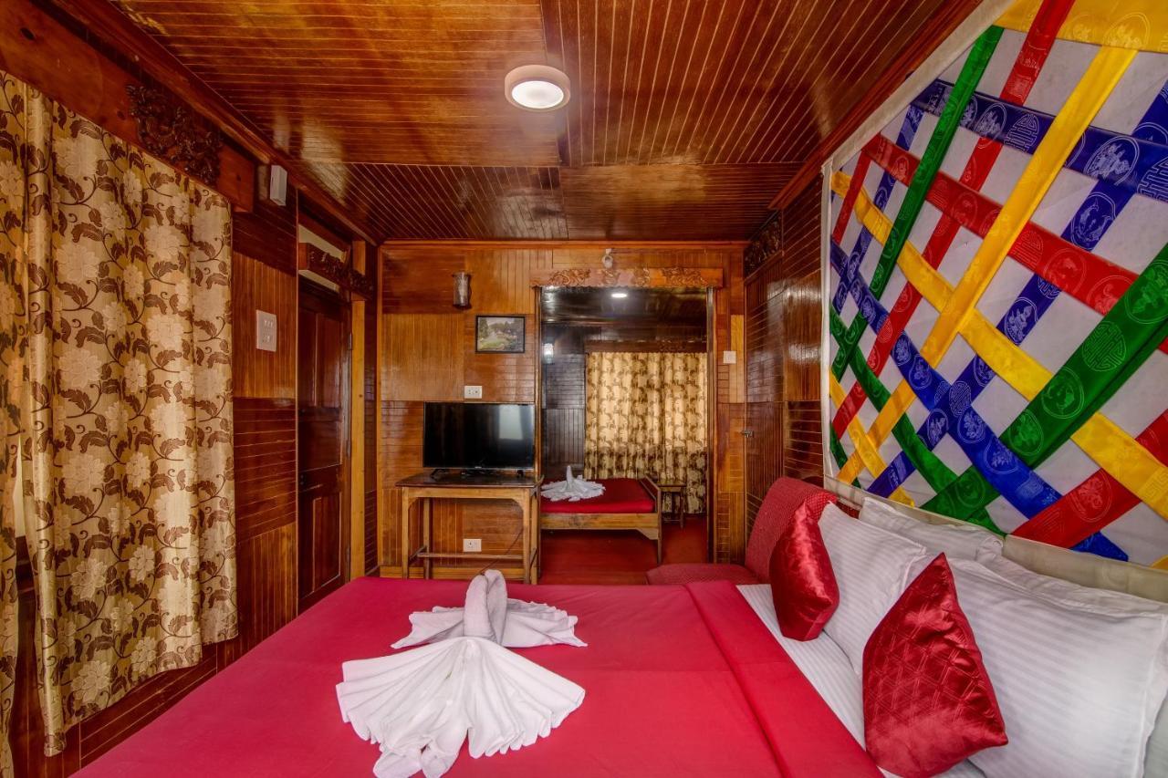 Montis Soyang Premium Heritage Hotel Gangtok Esterno foto